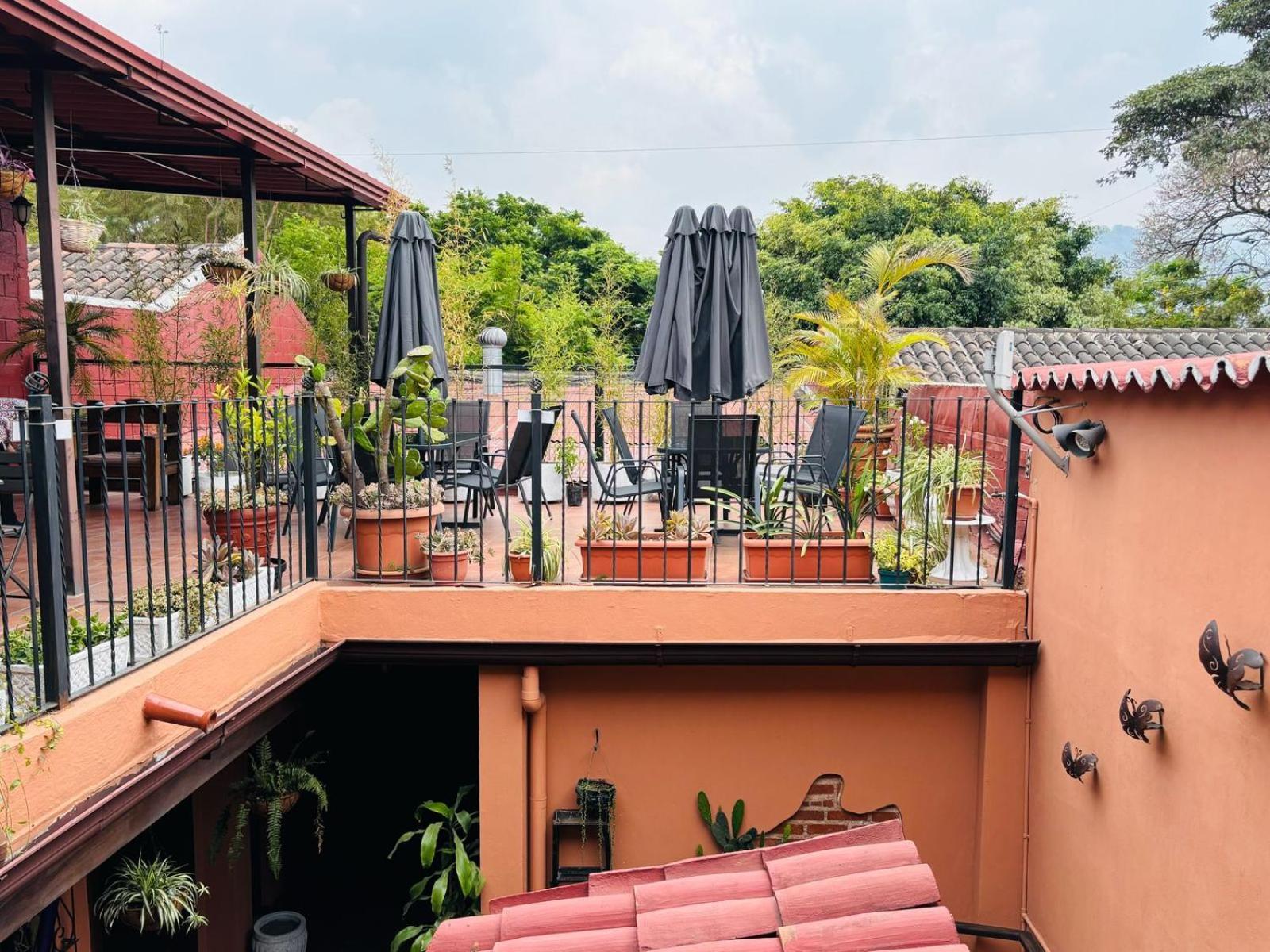 Hotel Chilero Y Cafe Antigua Exterior photo