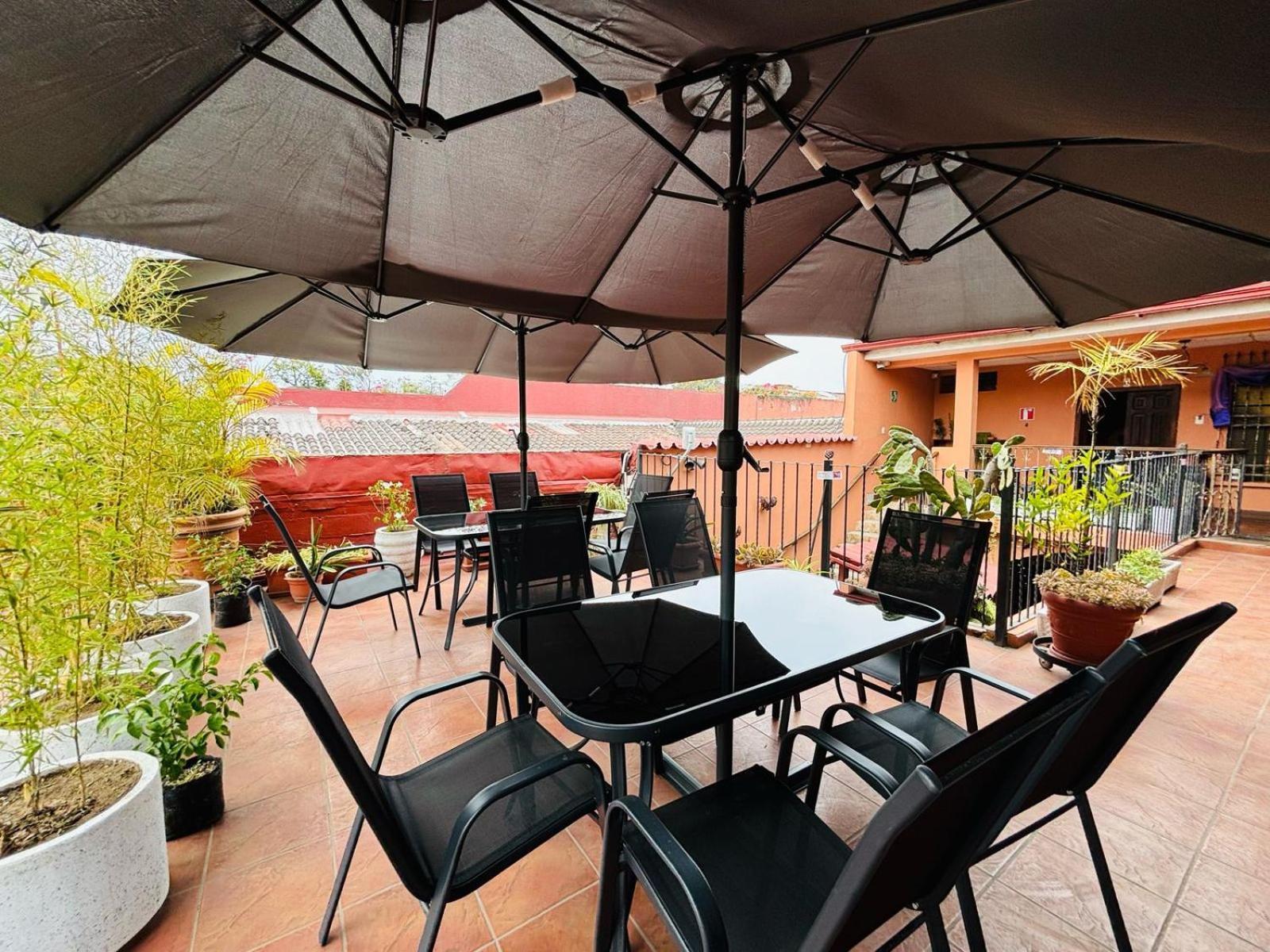 Hotel Chilero Y Cafe Antigua Exterior photo